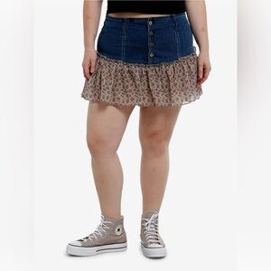 Thorn & Fable Button-Down Floral Denim Skirt Plus Size 0 (equivalent to 12)